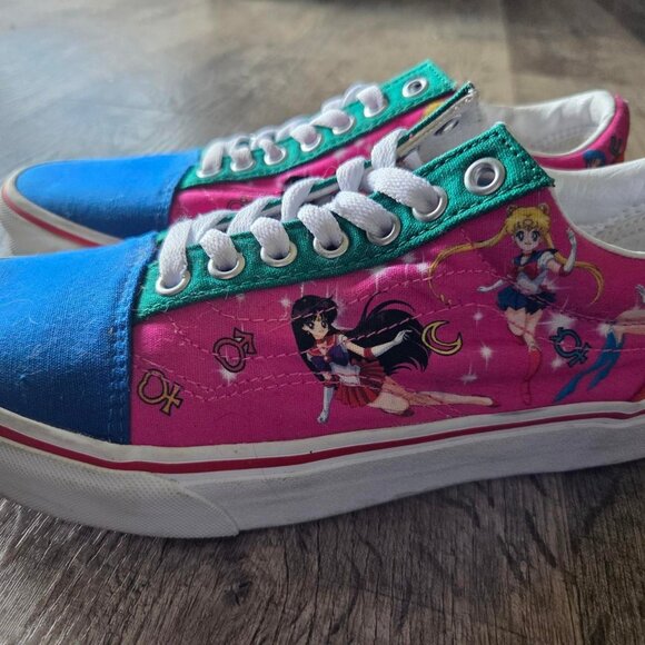 Vans x Sailor Moon Customs —2022 collab - Picture 3 of 6